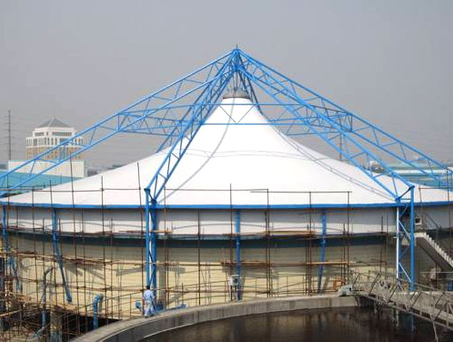 膜結(jié)構(gòu)工程污水池加蓋的結(jié)構(gòu)及優(yōu)點(diǎn)有哪些？