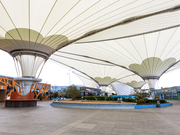 現(xiàn)代化城市建設，膜結構公司為大家的生活帶來更多便利