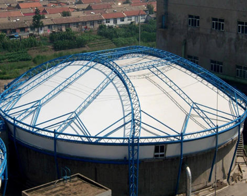 污水池膜結(jié)構(gòu)加蓋密封有什么作用？