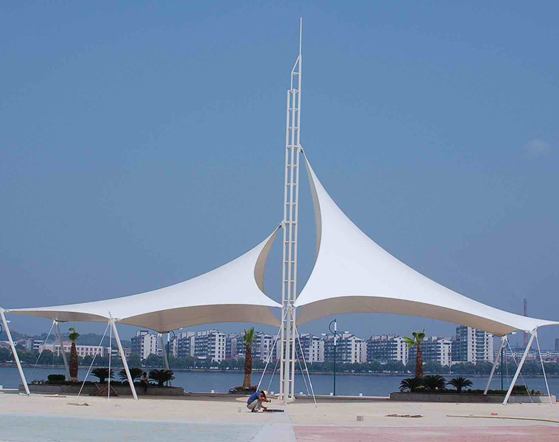 影響張拉膜結(jié)構(gòu)遮陽棚價(jià)格的因素