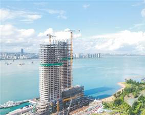 ?？谑讉€(gè)裝配式全鋼結(jié)構(gòu)項(xiàng)目封頂