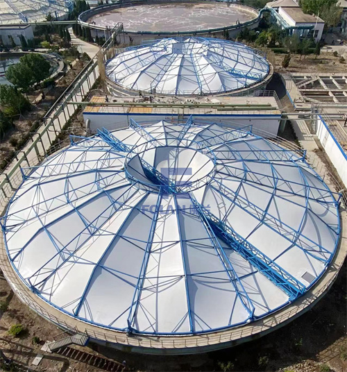 又一污水池反吊膜加蓋工程圓滿完成，環(huán)境美化煥然一新！