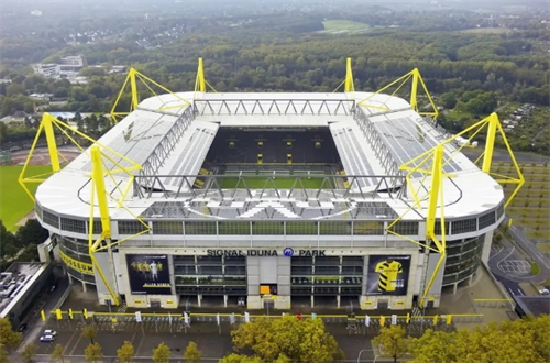 法國1-1戰(zhàn)平波蘭，以小組第二身份出線，一起來看歐洲杯——多特蒙德威斯特法倫球場 