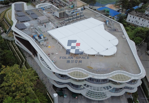 廣州白云商業(yè)綜合體中庭智能開合屋頂，科技與自然美學的巔峰碰撞